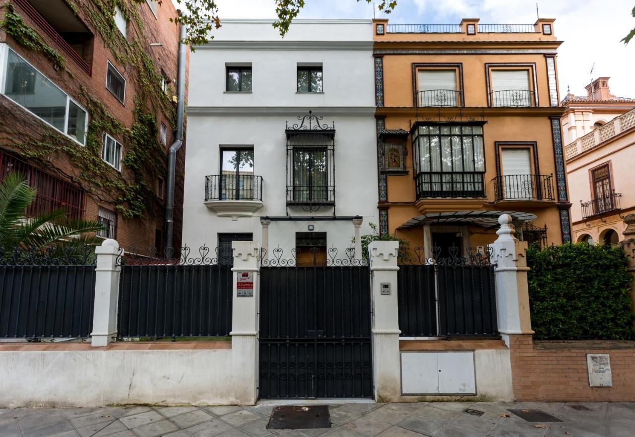 Apartamentos Rg Plaza De Espana Sevilla Exterior foto